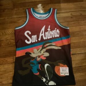 San Antonio Headgear Classics Wile E Coyote Basketball Jersey size Large Men’s